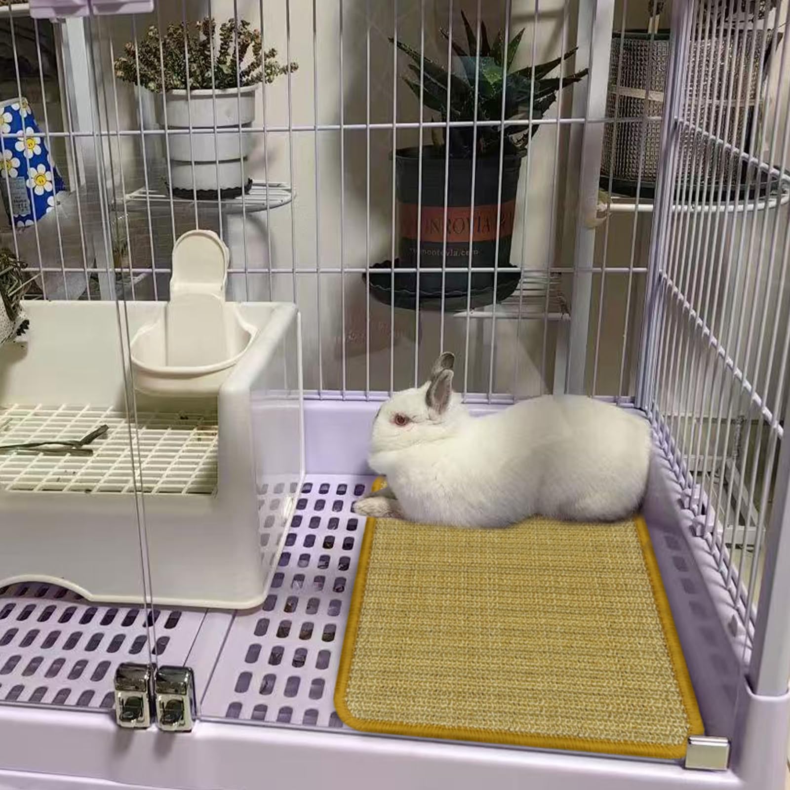 DYAUS Bunny Scratch Pad fácil de limpiar con paño o aspiradora.