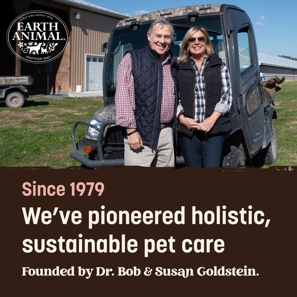 Earth Animal No-Hide Stix para perros y gatos, snack práctico para uso diario.