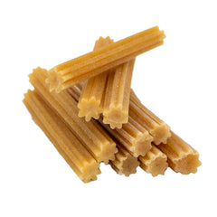EcoKind churros de yak y queso natural, textura suave para perros.