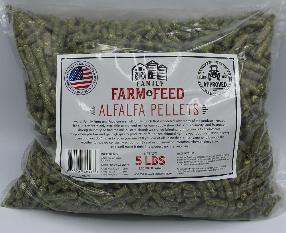 Pellets de alfalfa con textura densa, fácil de dosificar
