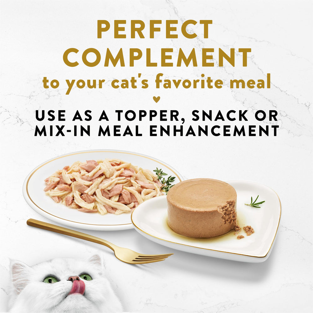 Fancy Feast Appetizers gato disfruta complemento sabroso sobre su croqueta.