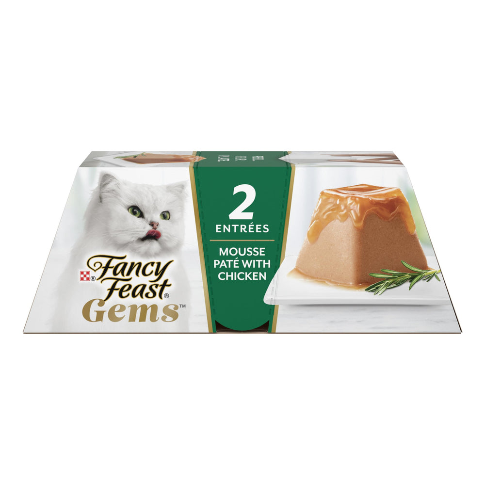 Fancy Feast Gems Pate con pollo y salsa, presentación atractiva para una comida gourmet diaria.