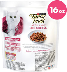 Textura recubierta y horneada de Fancy Feast Gourmet Oro Filete Mignon para gatos.
