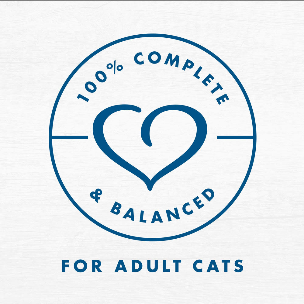 Fancy Feast Naturals salsa variedad, pack conveniente para dueños de gatos.