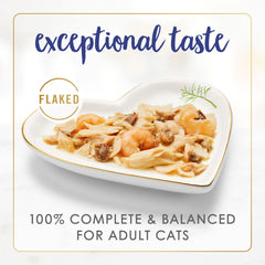 Fancy Feast textura desmenuzada: presentación atractiva para degustación de gatos.