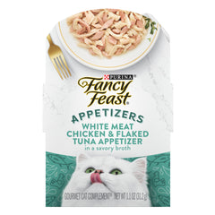 Fancy Feast Appetizers en bandeja abierta con pollo y atún, ideal como complemento sabroso.