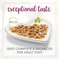 Purina Fancy Feast trozos de pollo real con textura tierna para comer.