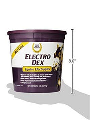 mezcla de Electro Dex en agua para caballos, apoyo a la hidratación diaria