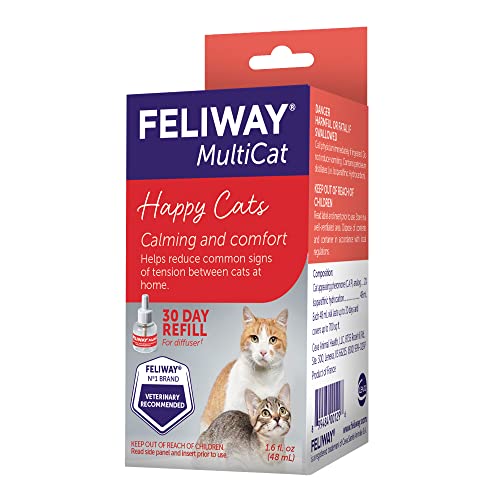 Difusor FELIWAY MultiCat en uso, calma un salón con varias gatas.