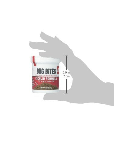 Dieta diaria para cichlidos con Fluval Bug Bites, favorece vitalidad y color.