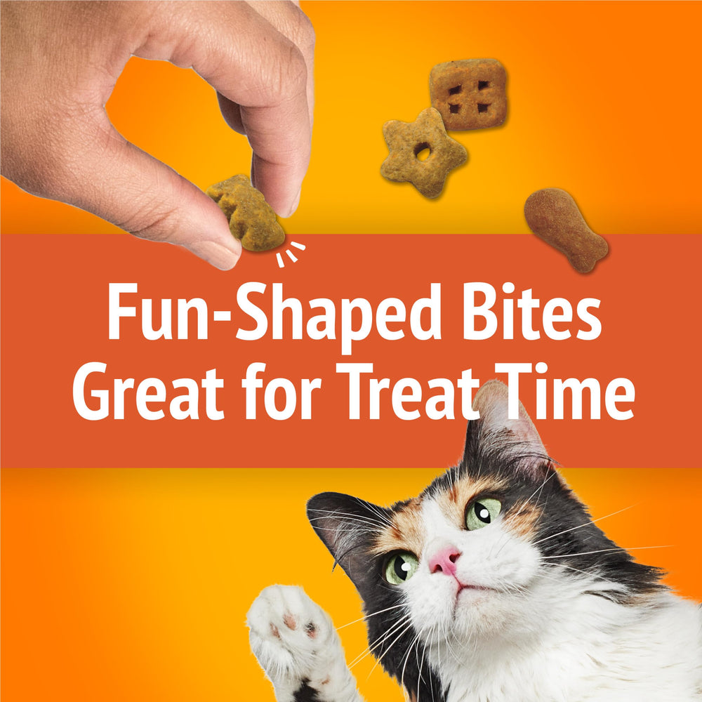 Friskies Party Mix Original Crunch momento de juego con snack sabroso