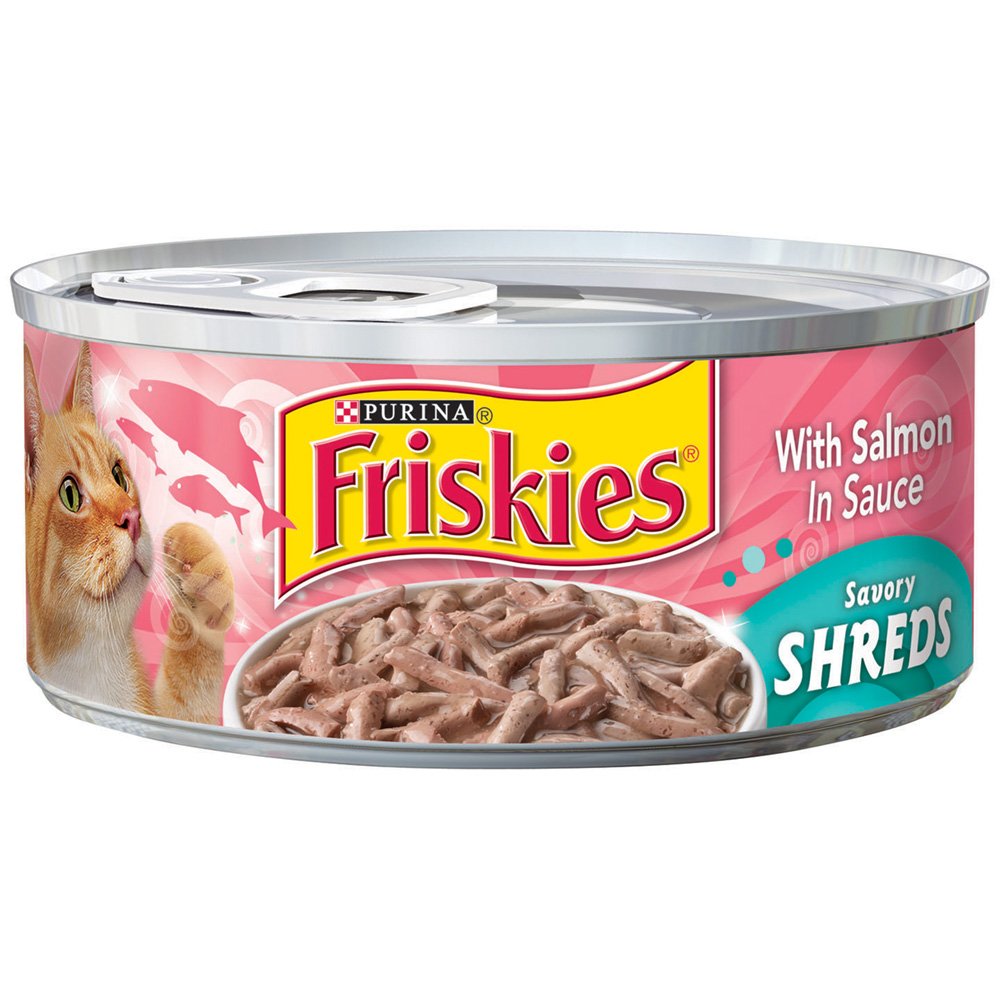 Friskies Salmón Tiras Deshilachadas en Salsa: textura atractiva para la comida diaria de gatos.