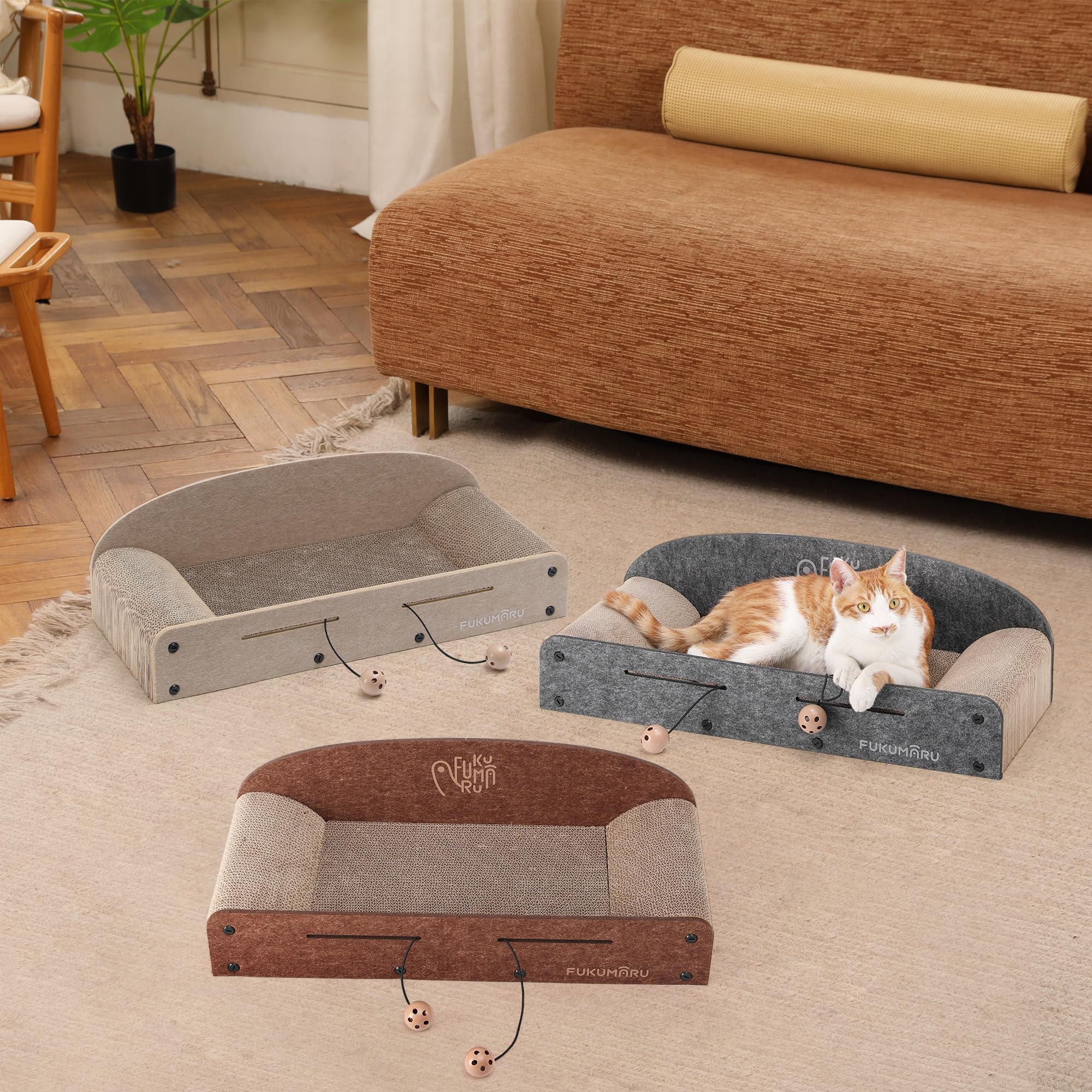 Fukumaru juguetes divertidos integrados para mantener a la gata activa.