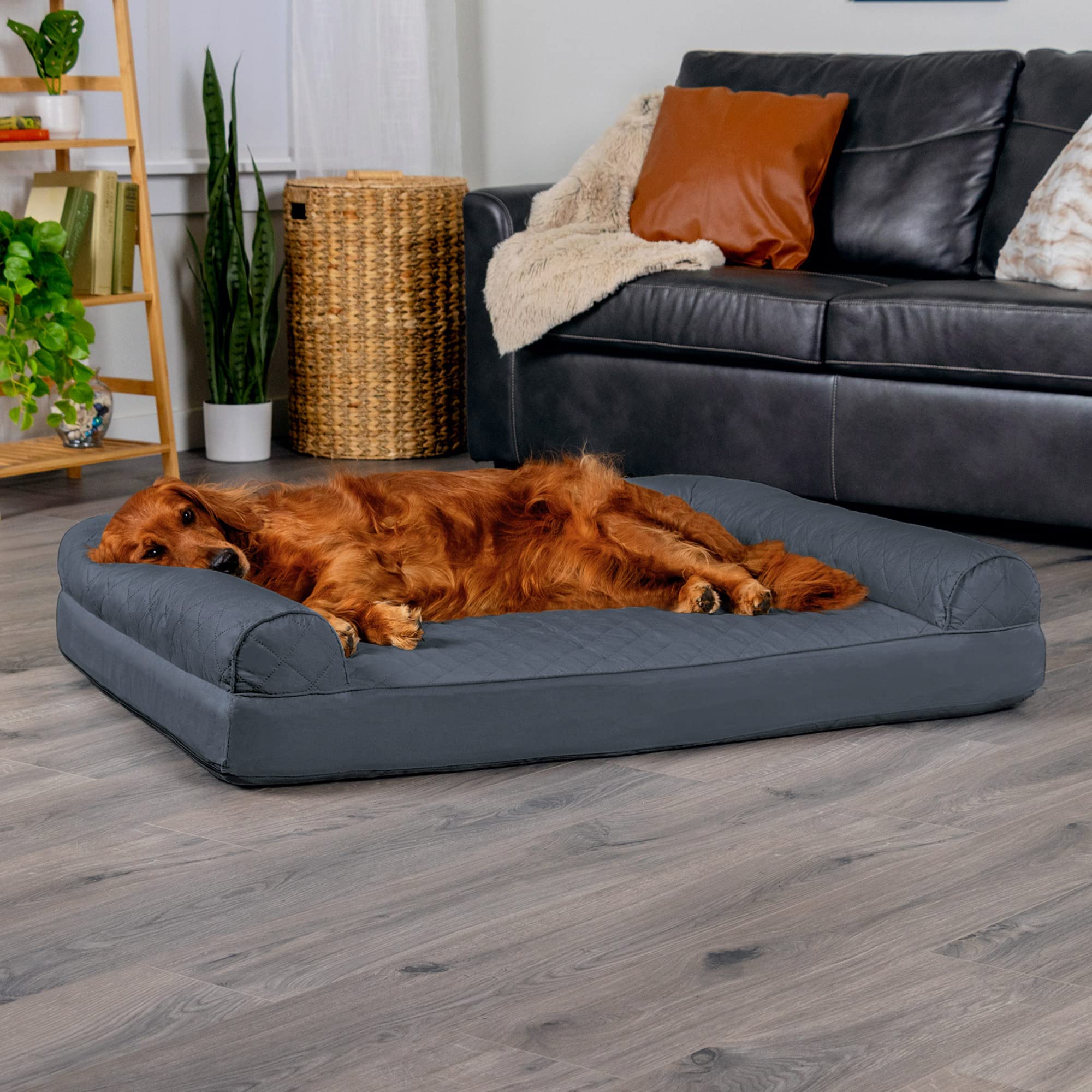 FurHaven Dreamer Sofa base de espuma ortopédica que mantiene su forma.