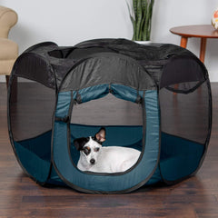 Furhaven Playpen con techo removible para uso interior y exterior.