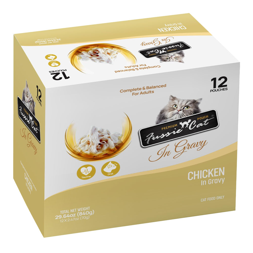 Fussie Cat pollo premium en salsa, empaque de 12, para comidas convenientes y sabrosas.
