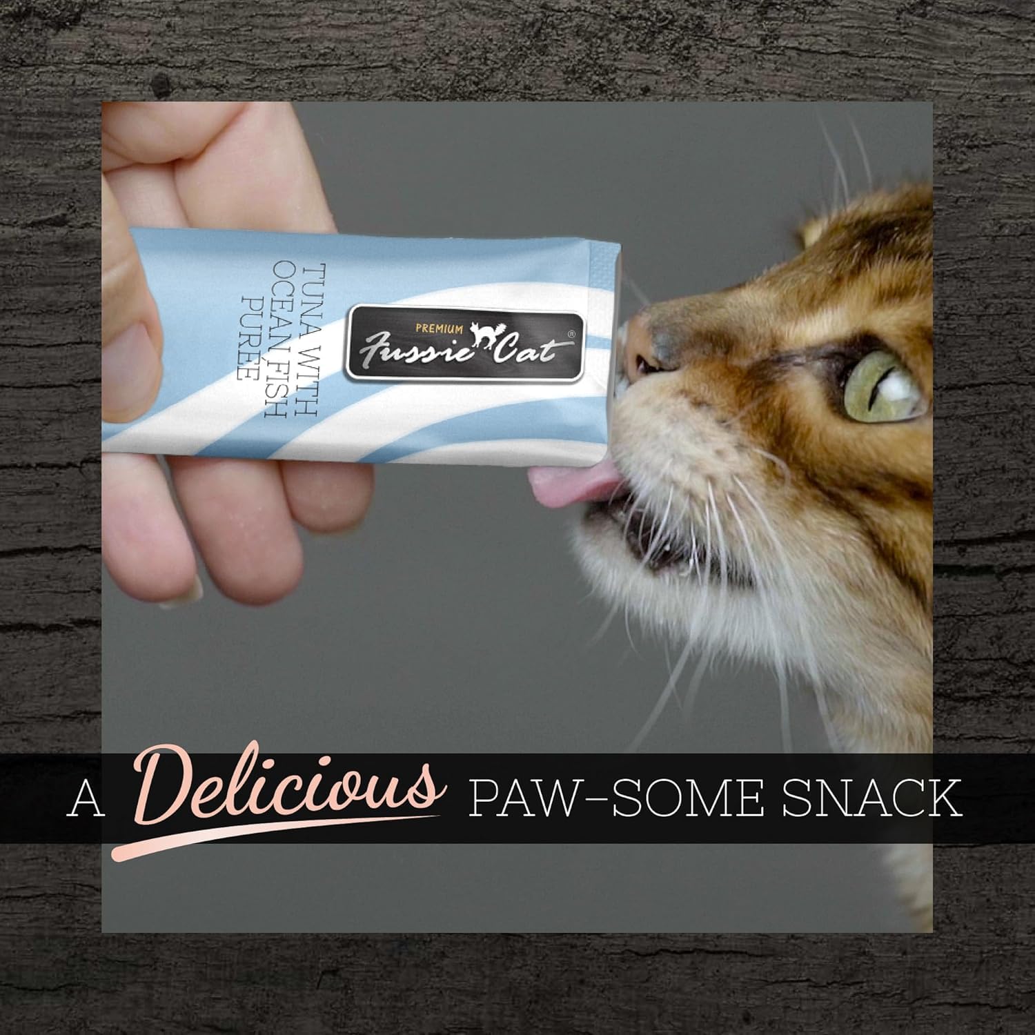 Etiqueta Fussie Cat Purée, sin granos ni conservantes para dieta equilibrada.