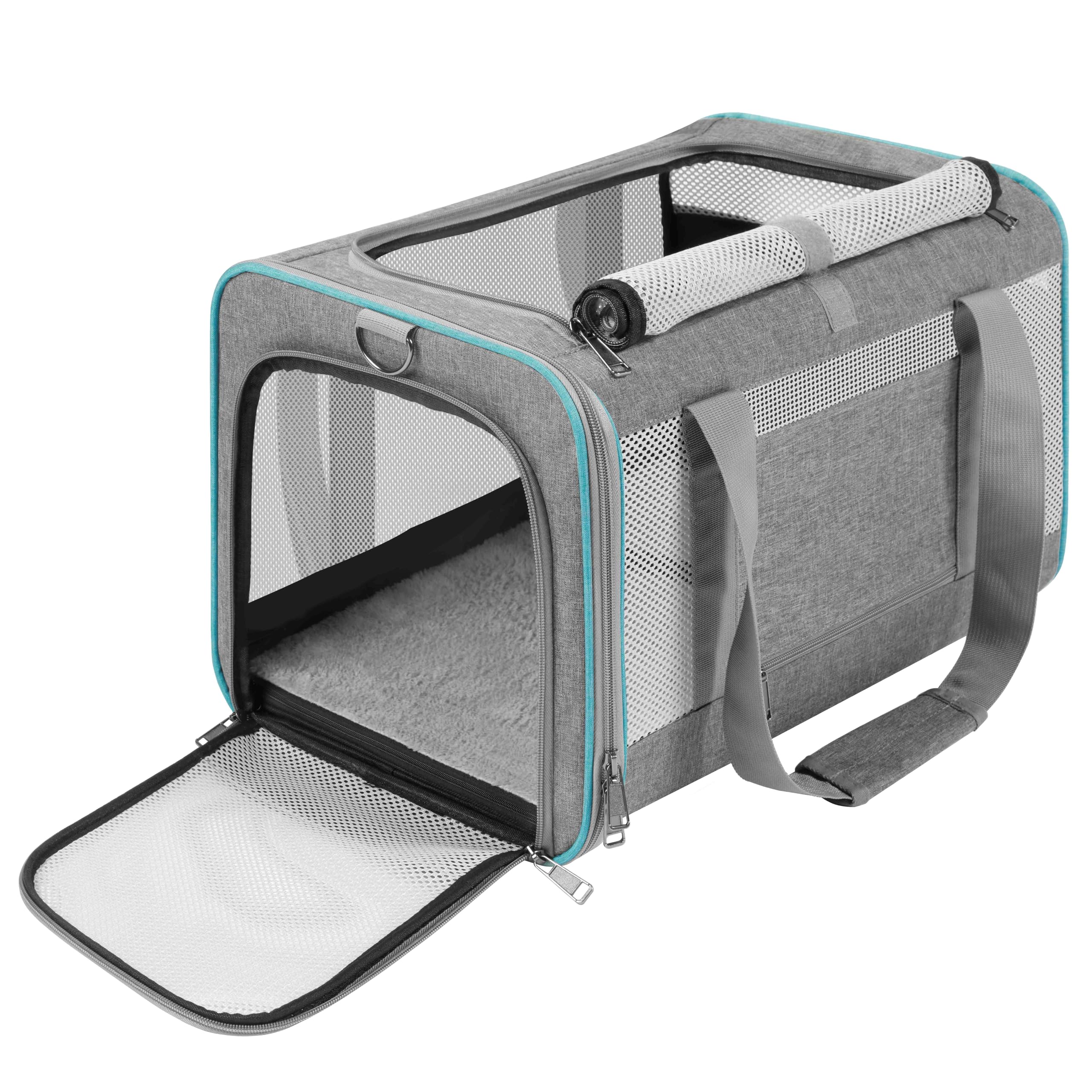Compartimento para juguetes en GAPZER carrier para viajes largos.