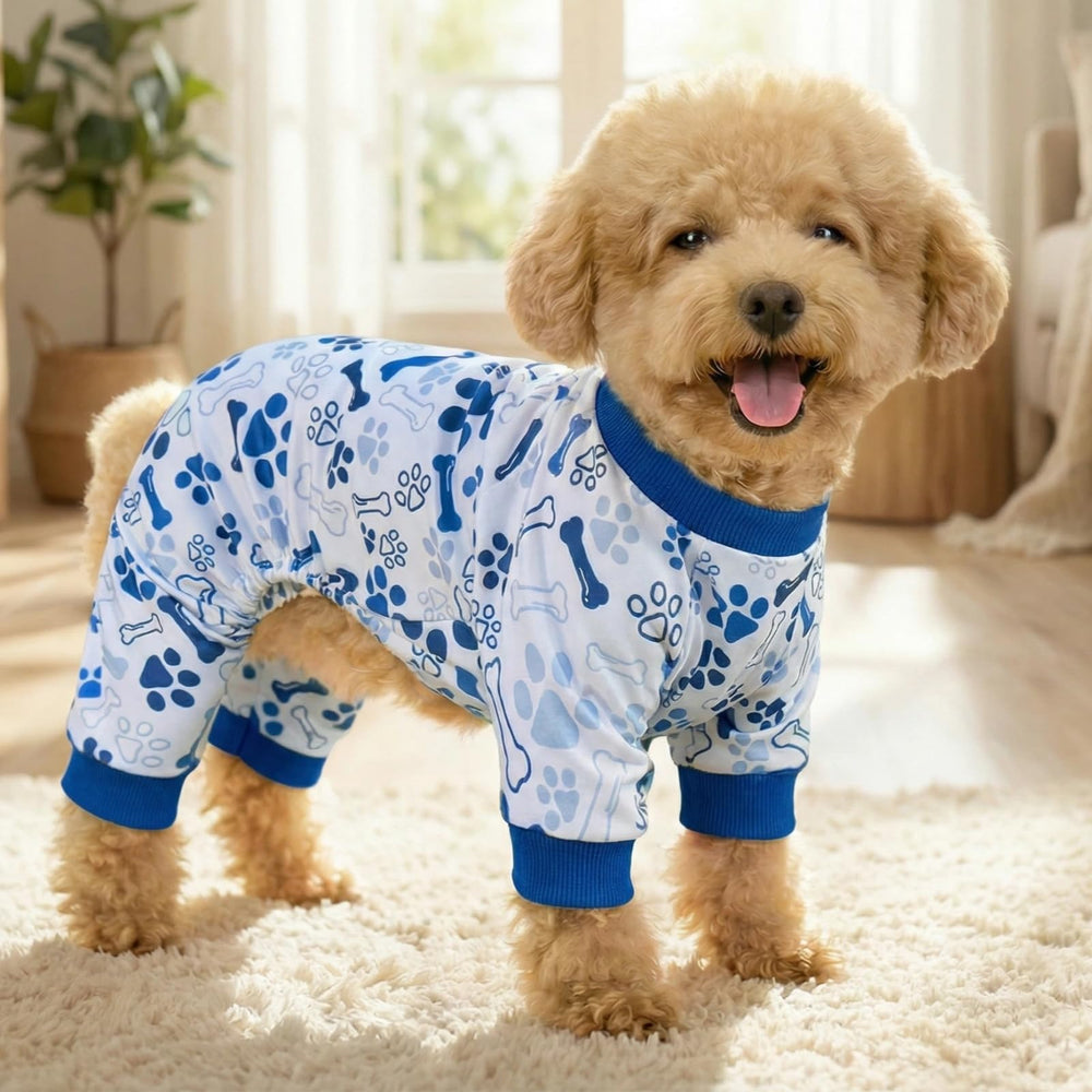 Pijama genérico para perros, enfoque diseño, textura suave y agradable.