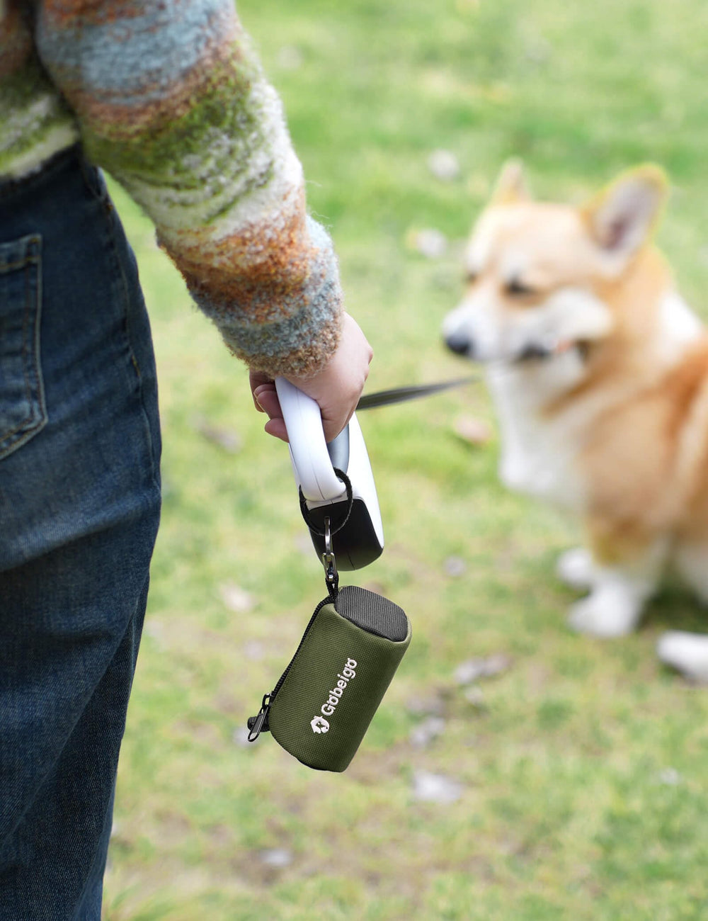 Gobeigo Portabolsas: gancho y velcro para fijar en cualquier lugar.