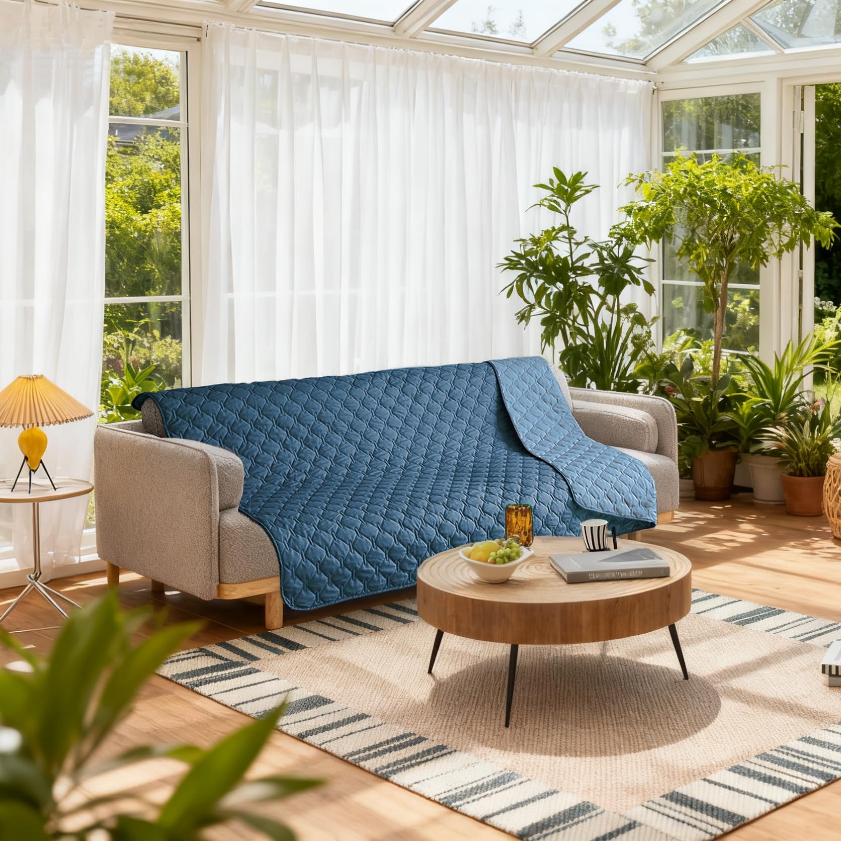 Tamaño 52 x 82 pulgadas cubre superficies grandes de muebles y camas.