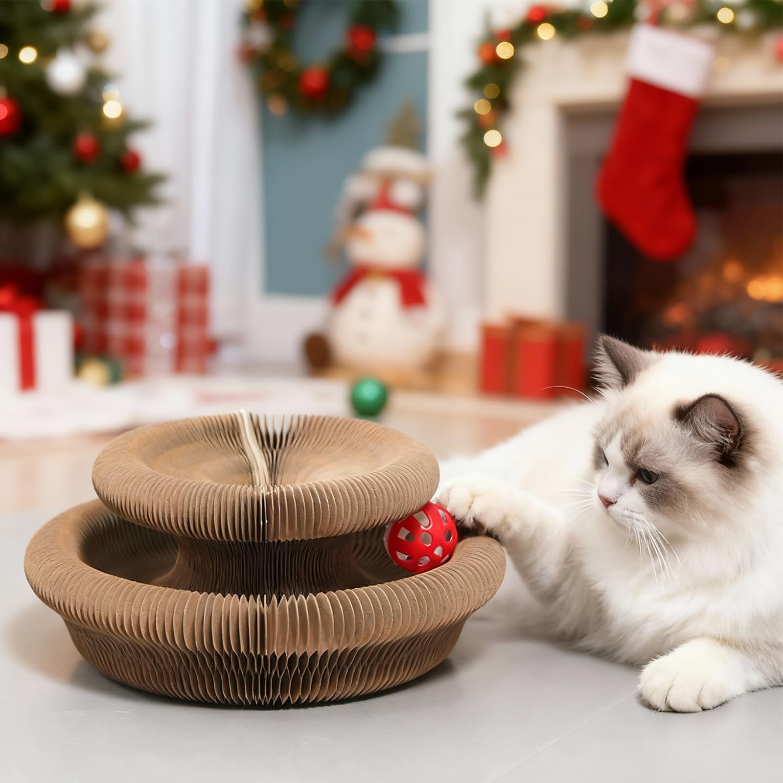 Goosheep Kitty Kurlz estructura de cartón ondulado distribuye el juego.