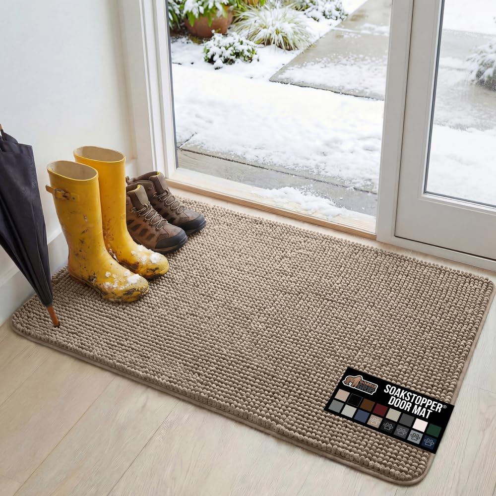 Gorilla Grip SoakSTOPPER: alfombra de entrada absorbente que captura humedad y suciedad.