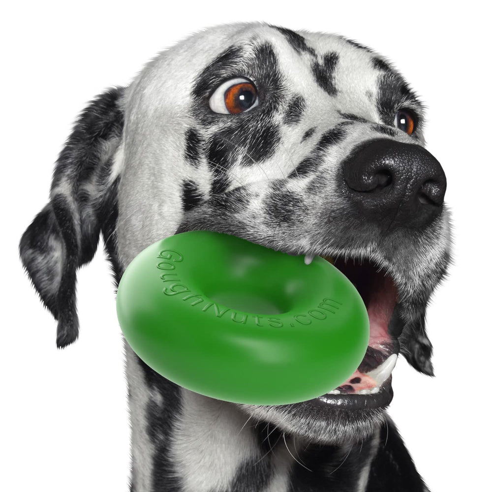 Goughnuts Juguete para perro mordida dura, resistente para masticadores activos.