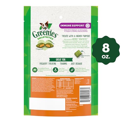Greenies Smartbites sabor pollo, snack crujiente para entrenamiento diario.