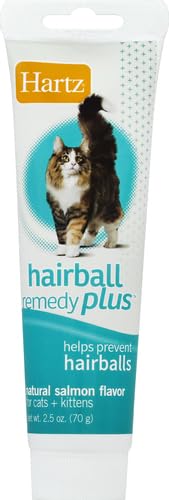 Aplicador de Hartz Hairball Remedy Plus, fácil de aplicar en las patas del gato.