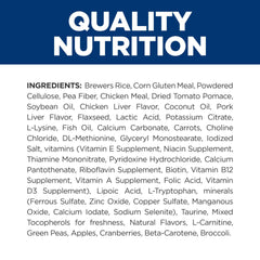 Hill's Prescription Diet c/d Multicare Metabolic perro comiendo croquetas crujientes.