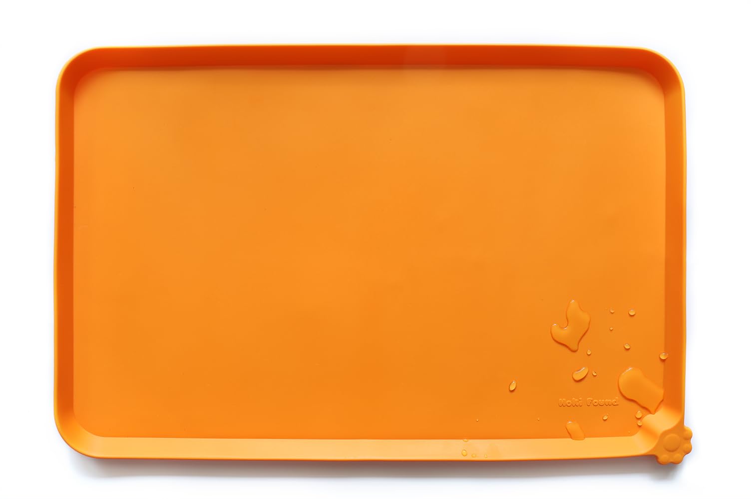 Tapis d’alimentation Hoki Found, silicone anti-dérapant, protège les sols durant les repas.
