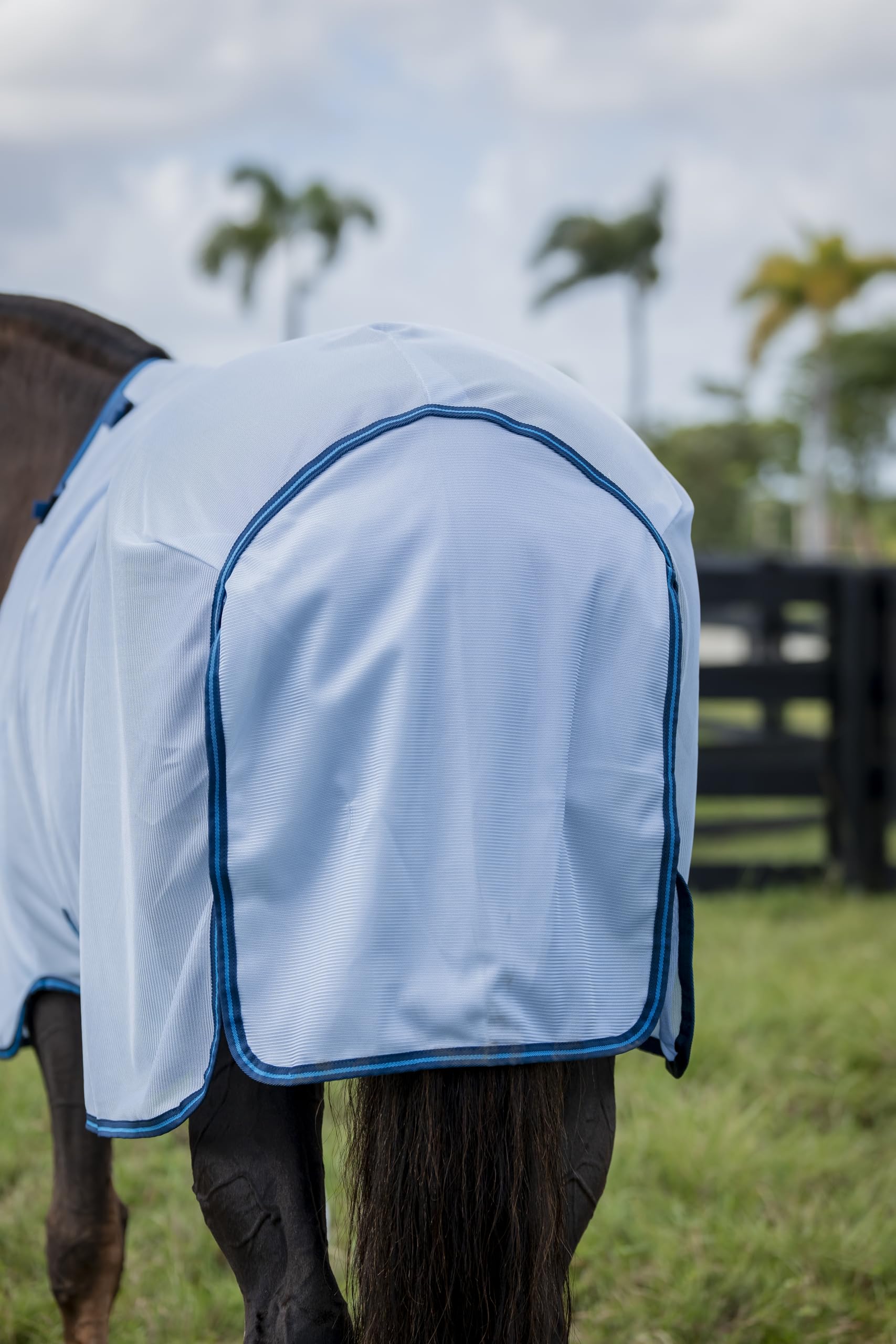 Horseware Amigo Bug Rug Plus cierre frontal recto para ajuste sencillo.