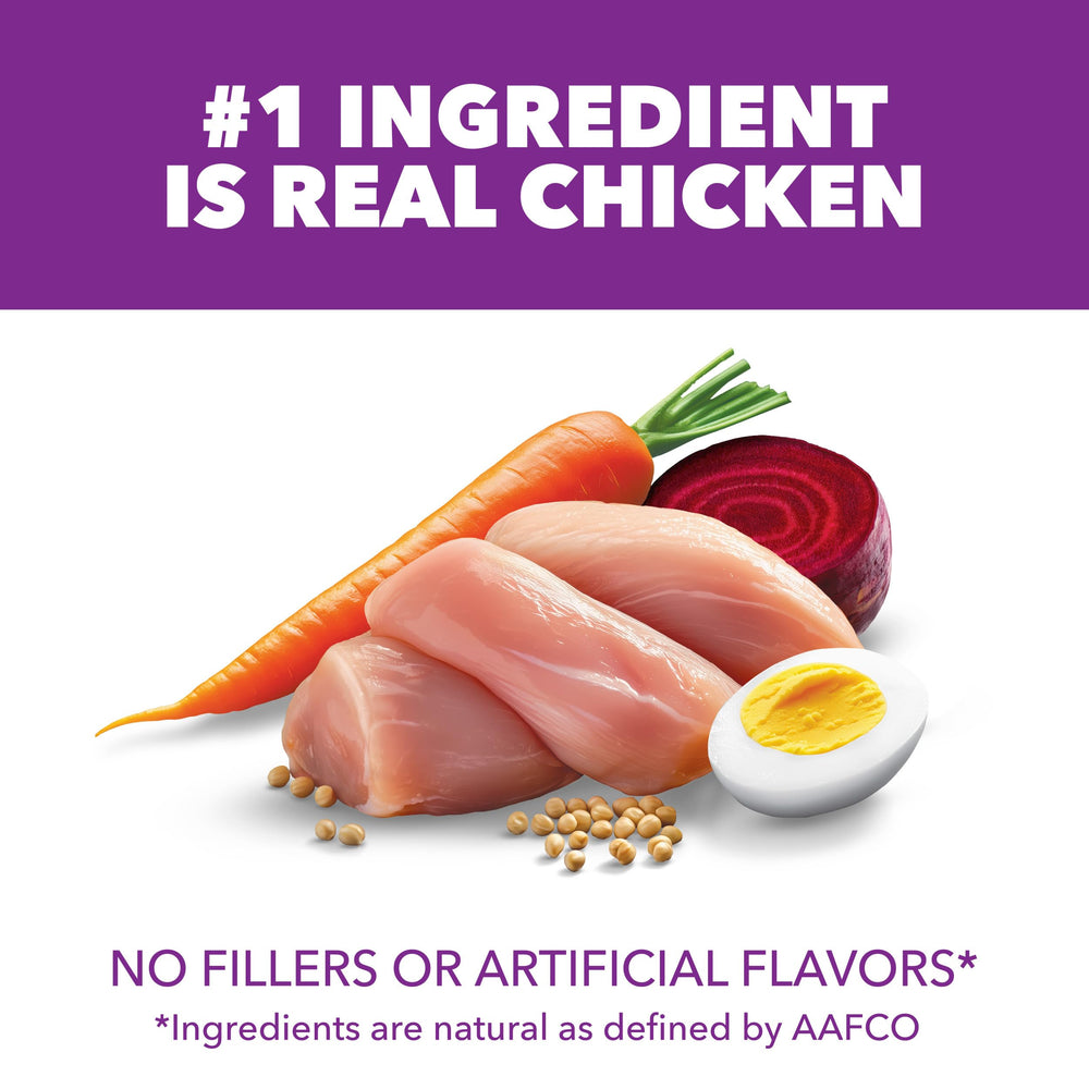 Pollo real como ingrediente principal de IAMS Salud Avanzada para la dieta diaria.