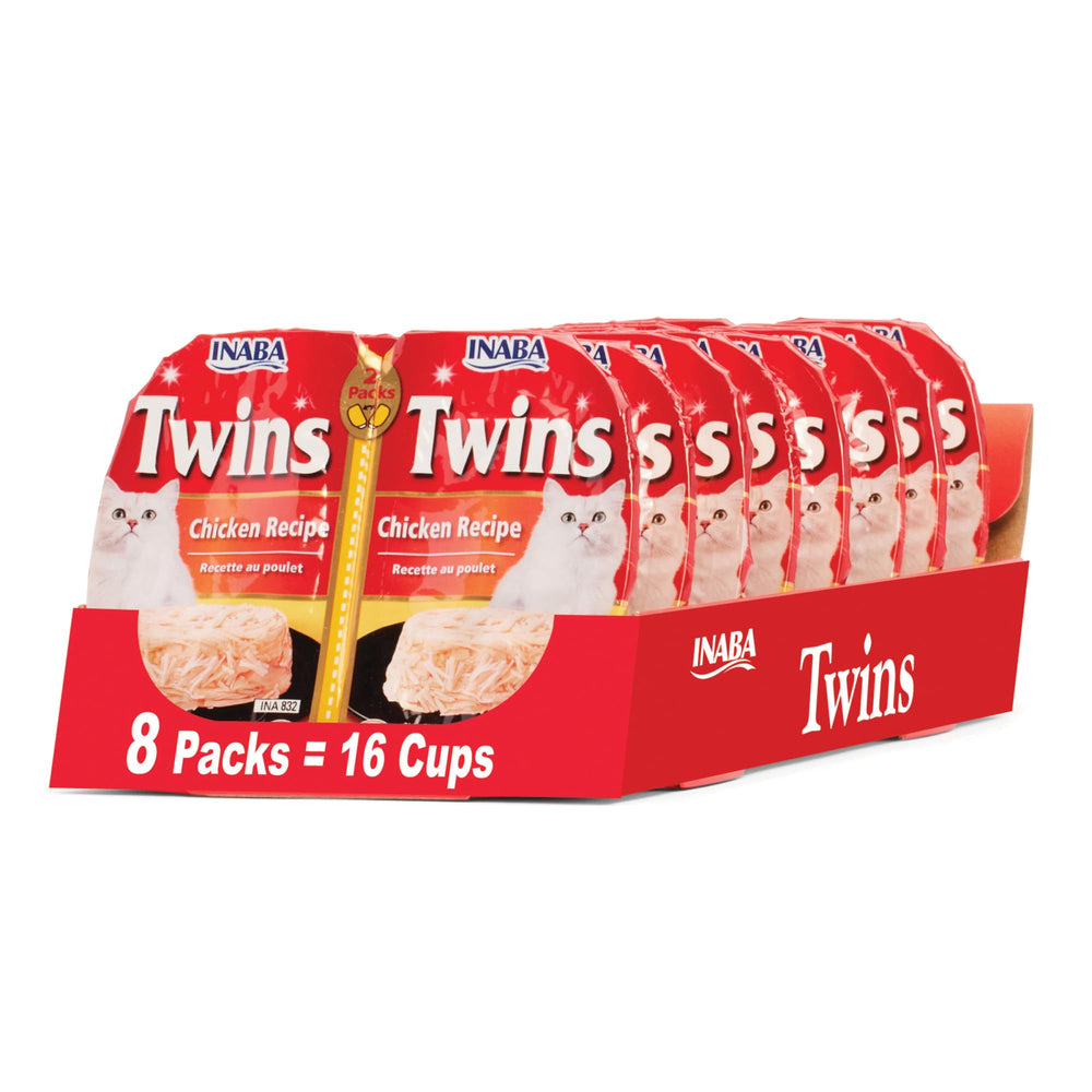 INABA Twins para gatos, dos porciones en copas con pollo deshilachado y caldo.