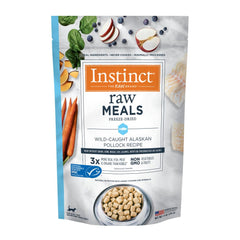 Instinct comida de gato liofilizada con abadejo como ingrediente principal.