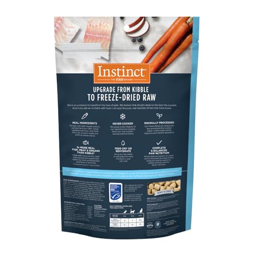 Trozos liofilizados de Instinct; textura crujiente para snack nutritivo.
