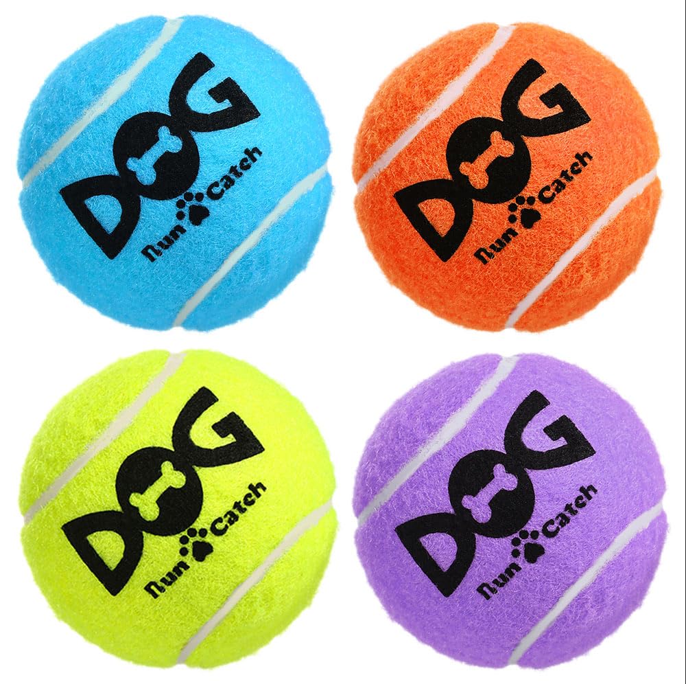Pelotas INSUM para perros con chirrido incorporado, ideal para juego activo al aire libre.