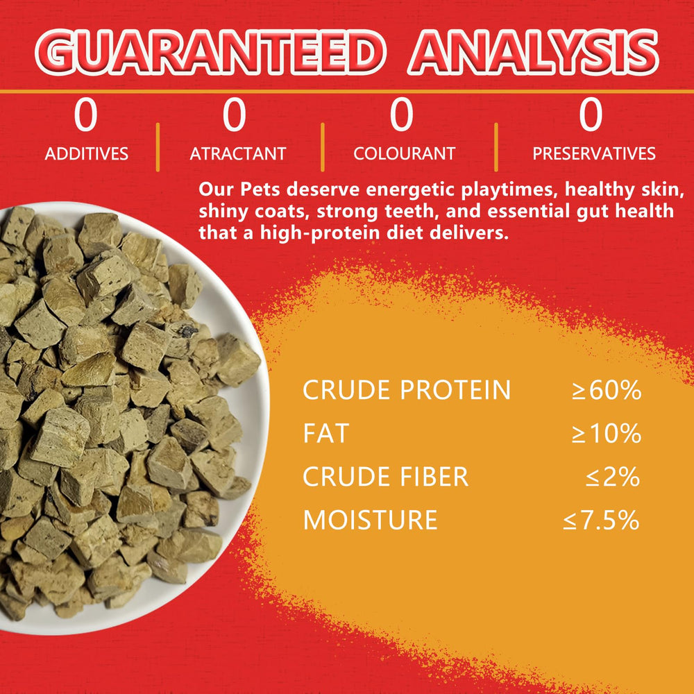 Perro disfrutando premio deshidratado de JADINGSFARM para entrenamiento
