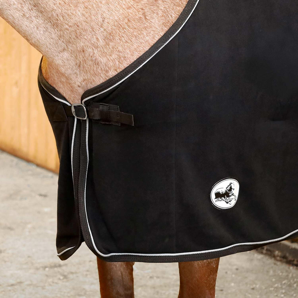 Jeffers manta-caballo-tejido-polar: textura polar suave para calor ligero.
