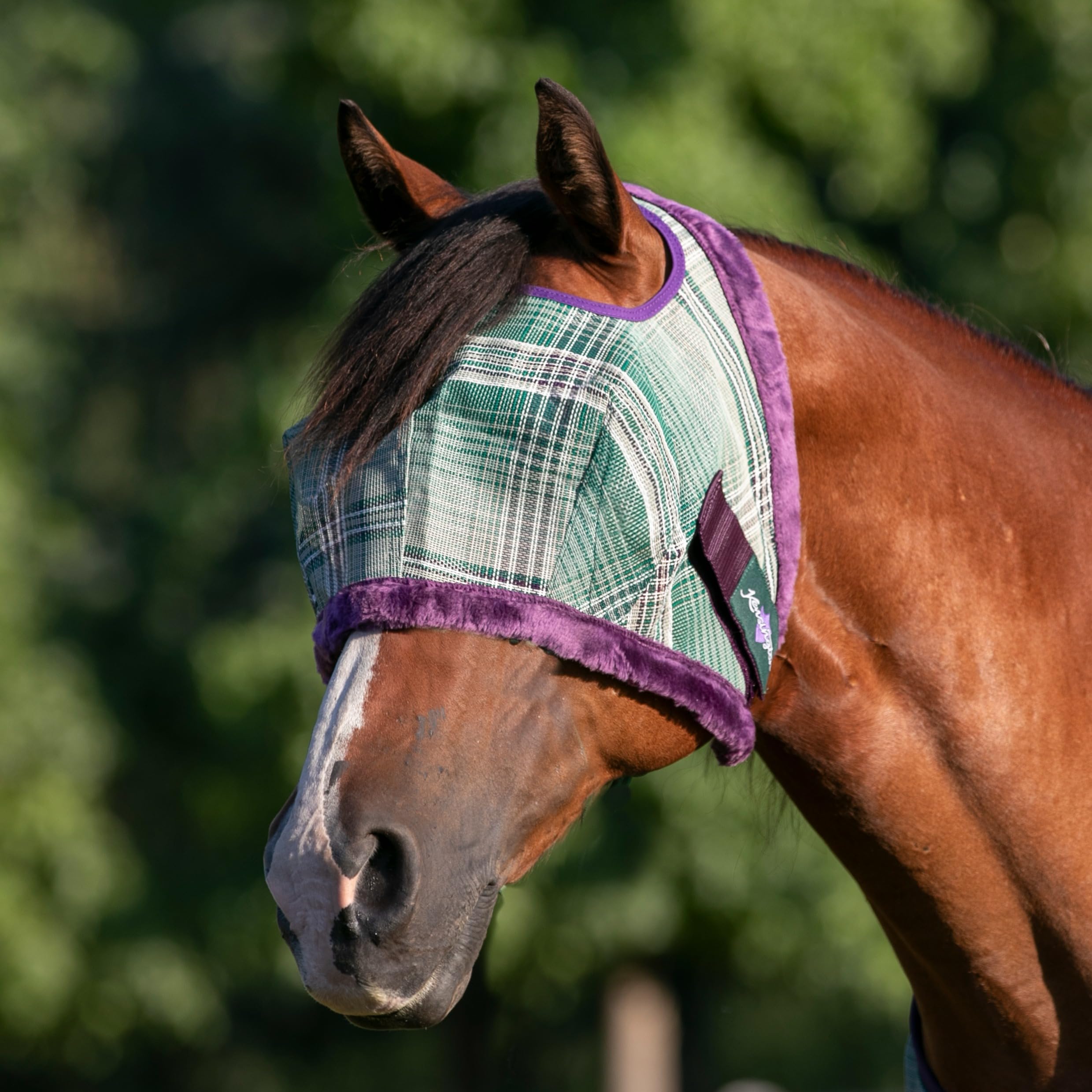 Kensington Fly Mask lateral con ribete de pelo para movilidad natural.