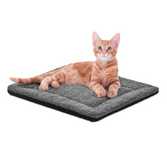 K&H Pet Products cama autocalentante para gato con tacto suave, ideal para siestas cálidas.