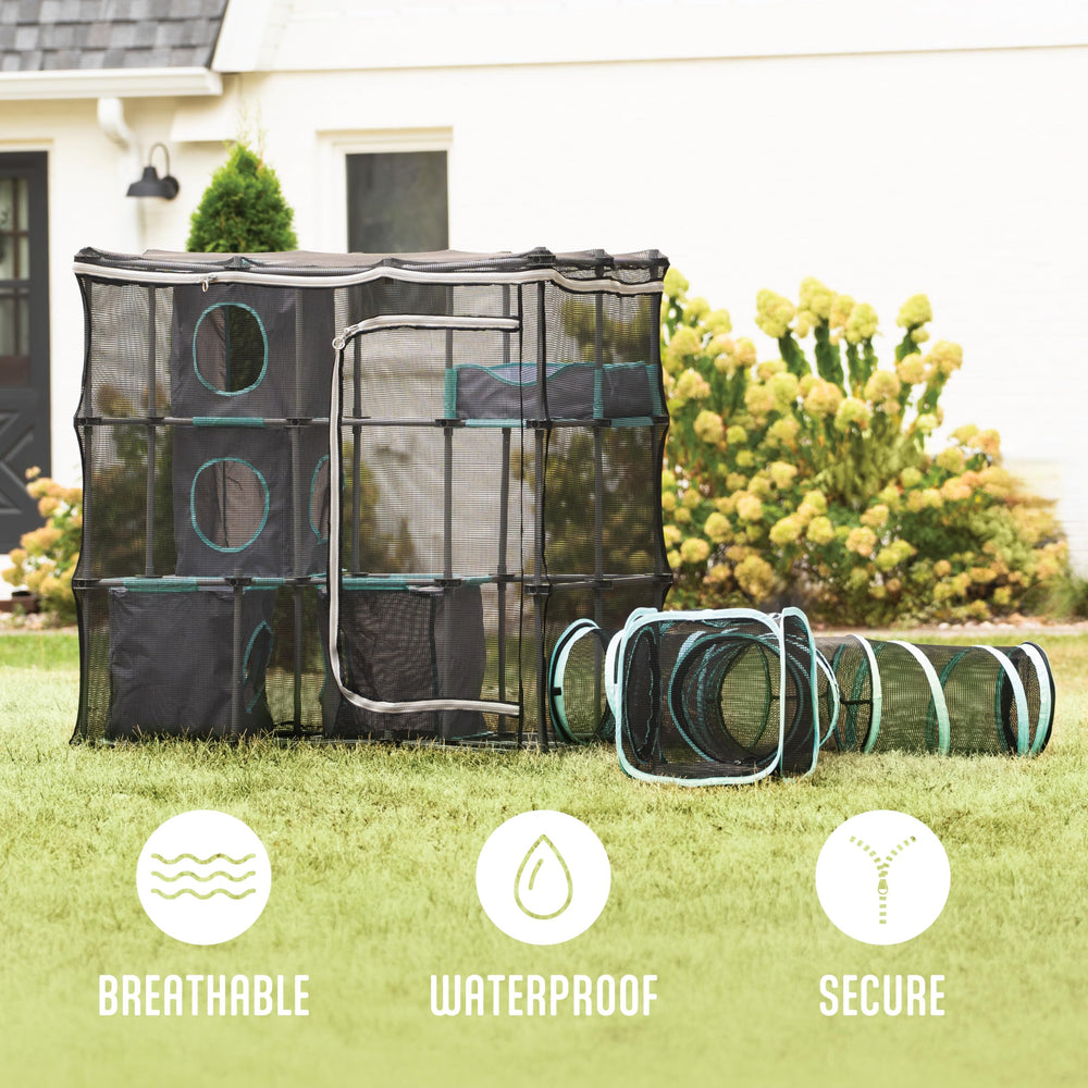 Kitty City Exterior Catio Mega Kit: cubos interiores para esconderse y descansar.