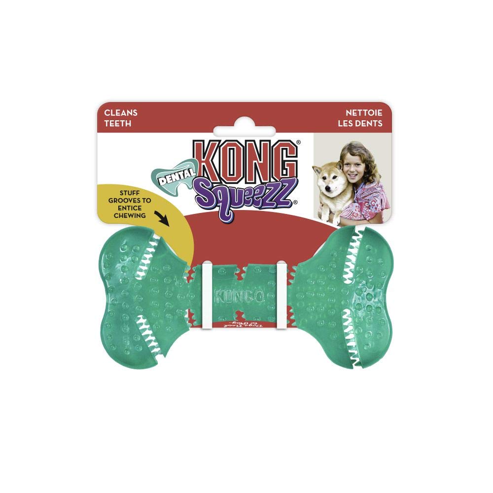 KONG Squeezz Dental Bone con espacios para premios para prolongar el juego.
