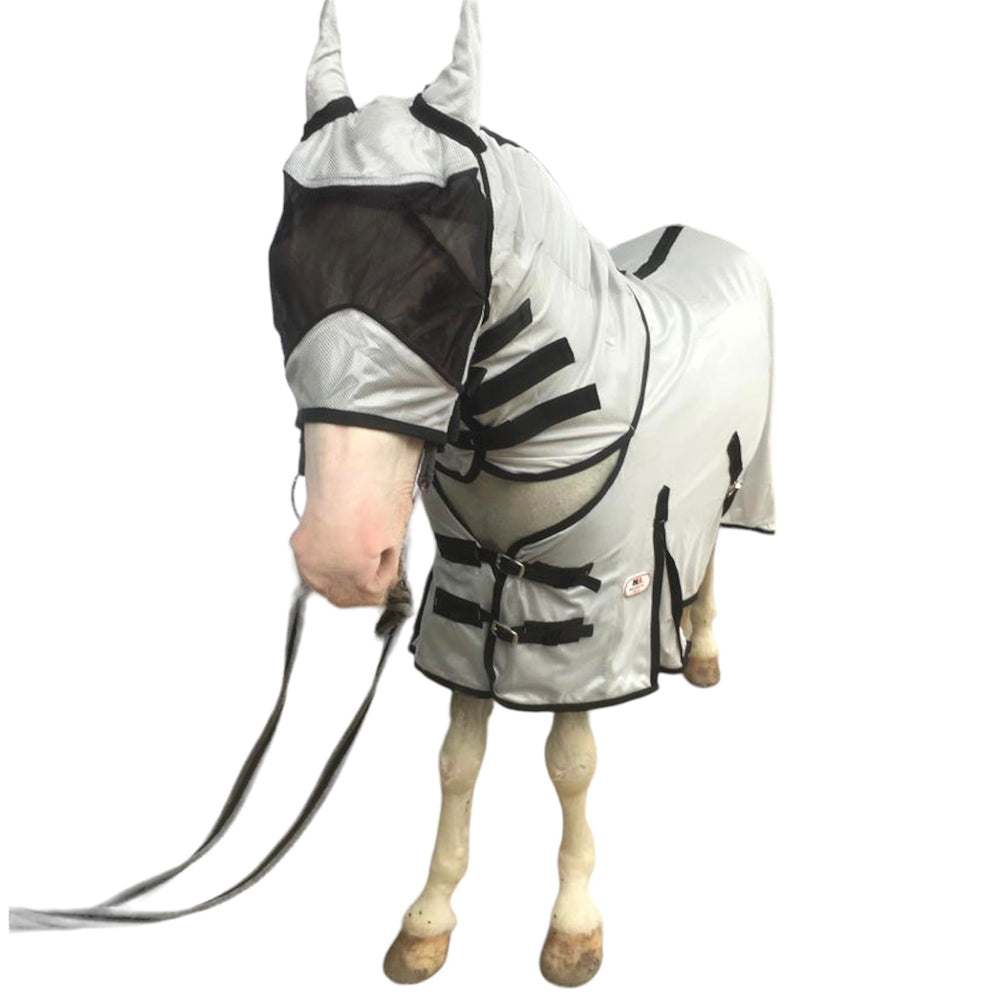 Majestic Ally disponible en tallas y colores para caballos diferentes.