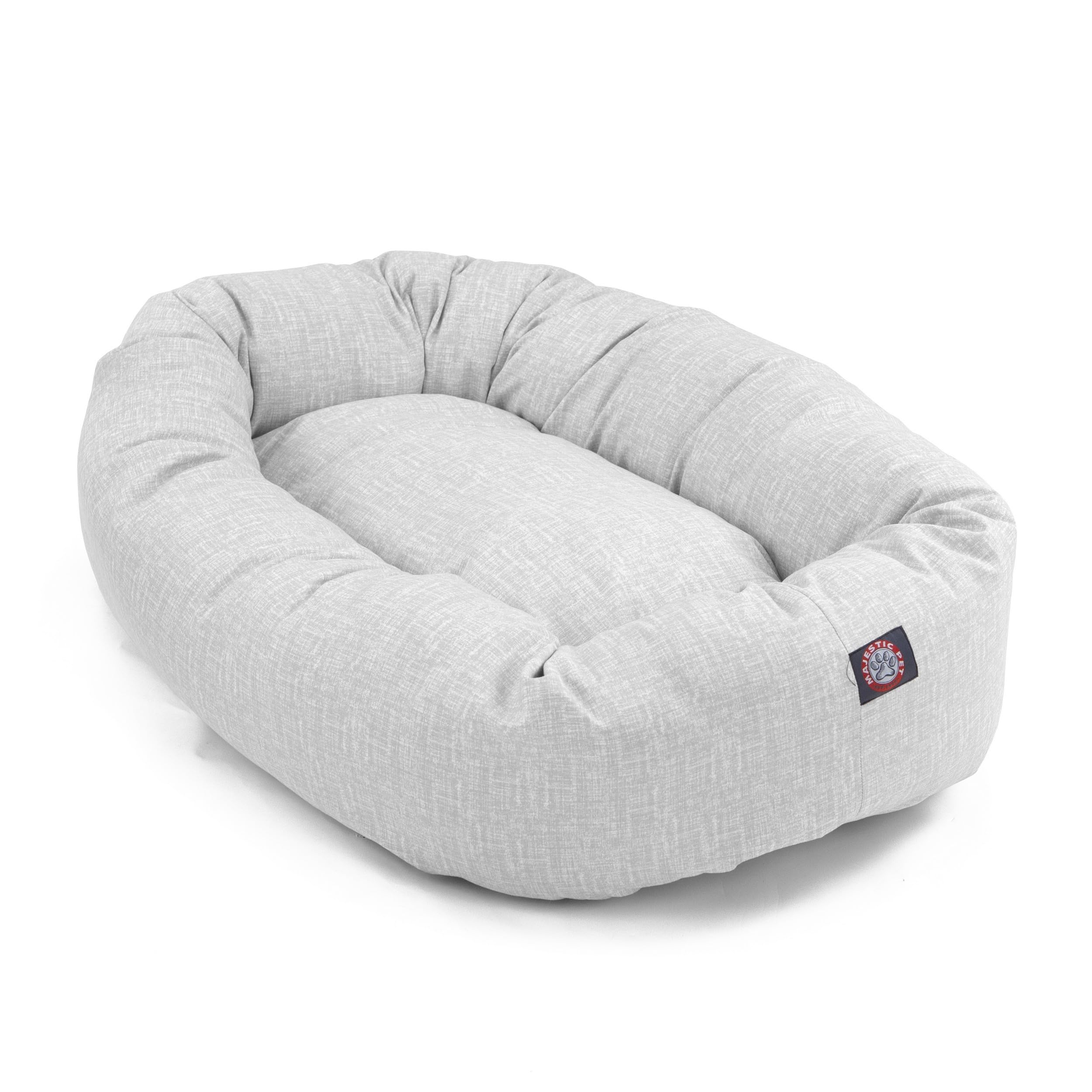 Base impermeable Majestic Pet protege el suelo ante derrames y manchas.