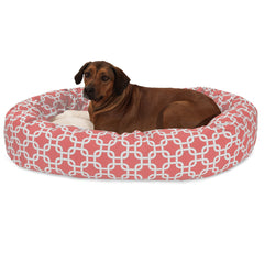 Cama Majestic Pet de 52 pulgadas, estilo anillo coral, vista exterior para descanso cómodo.