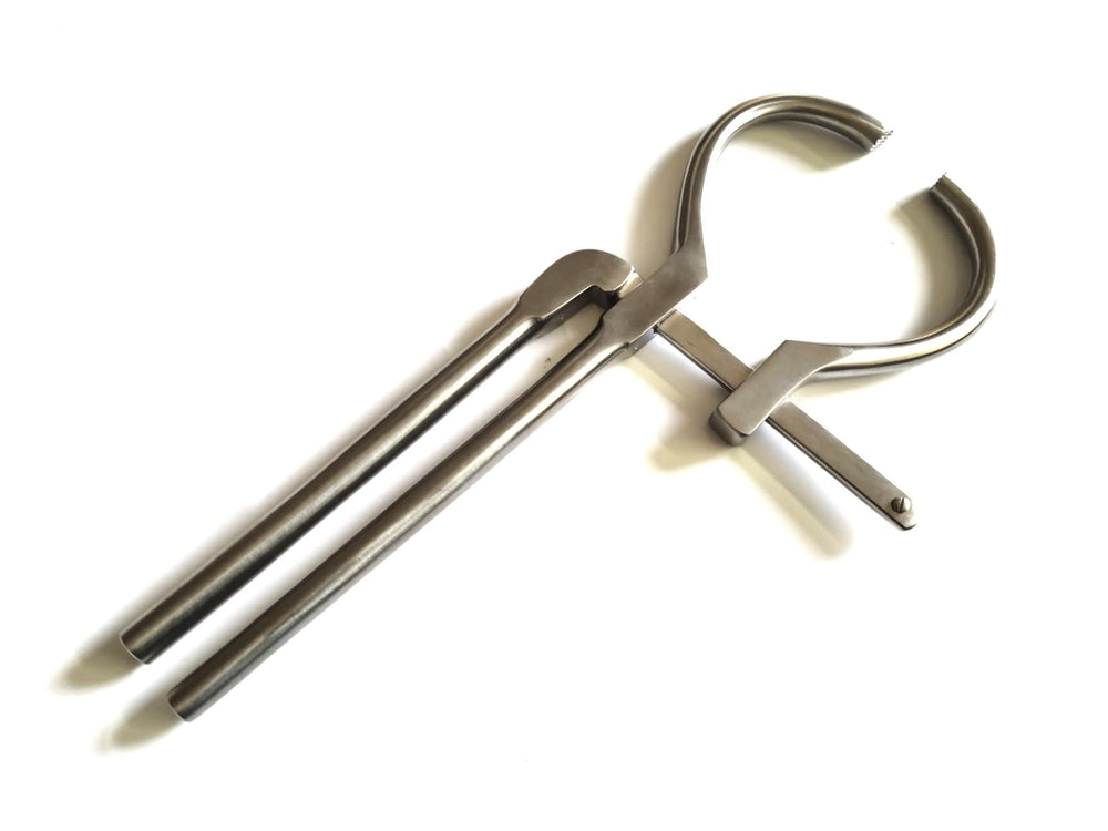 MedTool instrumento-quirurgico-casco-equino: instrumento de acero inoxidable para procedimientos seguros.