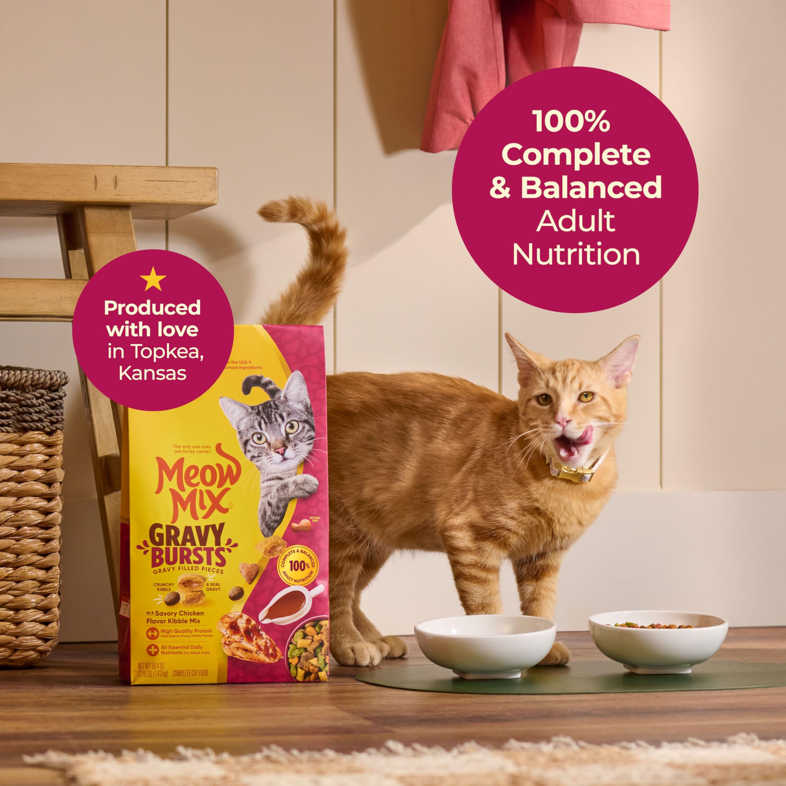 Meow Mix Gravy Bursts bolsillos de salsa real en cada croqueta.