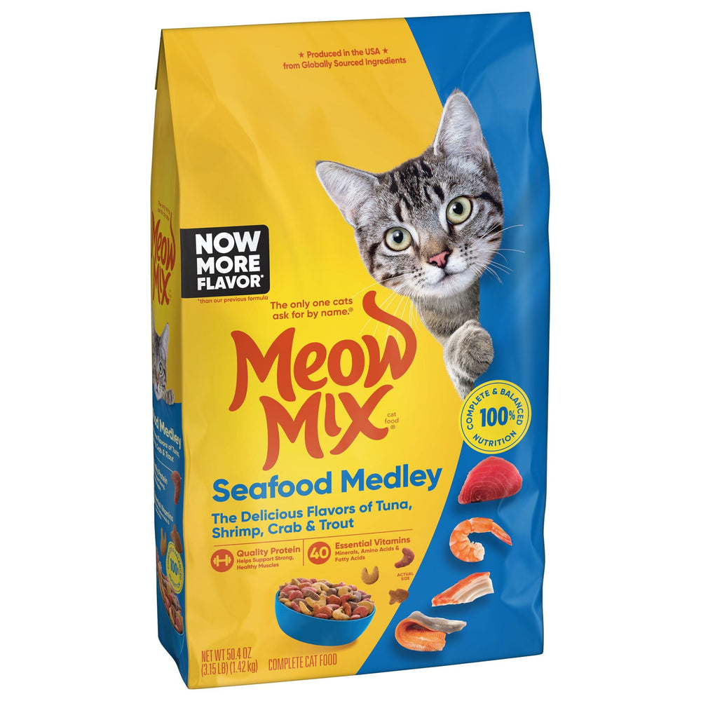 Meow Mix Seafood Medley, tazón con croquetas para gatos, ayuda a una dieta balanceada.